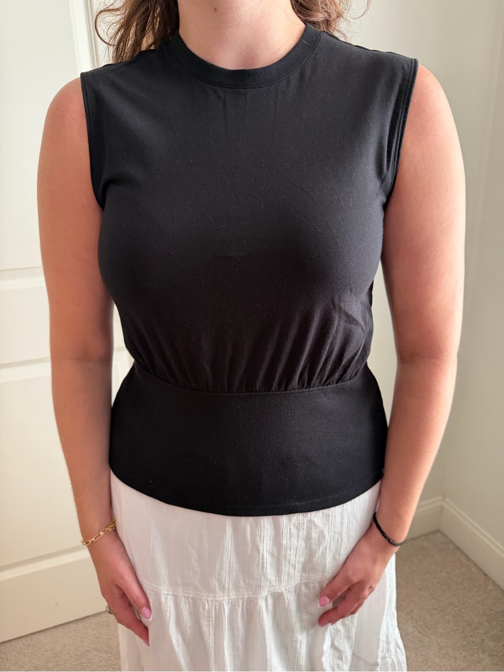 DKNY Black Sleeveless Crewneck Tank Top